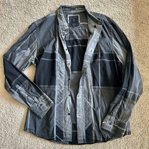 GUESS Long Sleeve Button Down Shirt